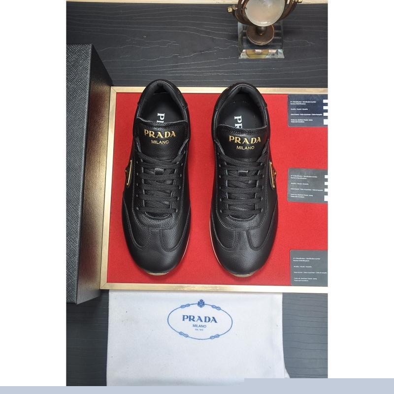 Pra*a casual shoes